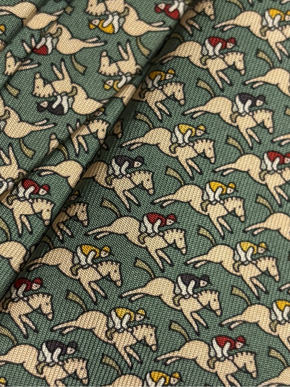 HERMÈS silk tie